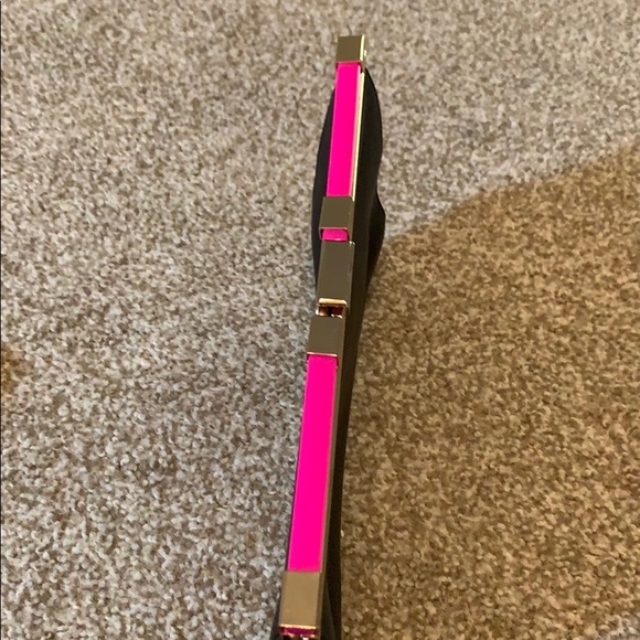 NEON PINK AND BLACK CLUTCH - Picture 2 of 4
